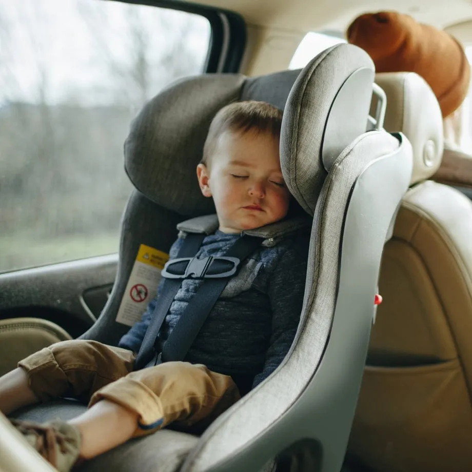 Clek Fllo Convertible Car Seat