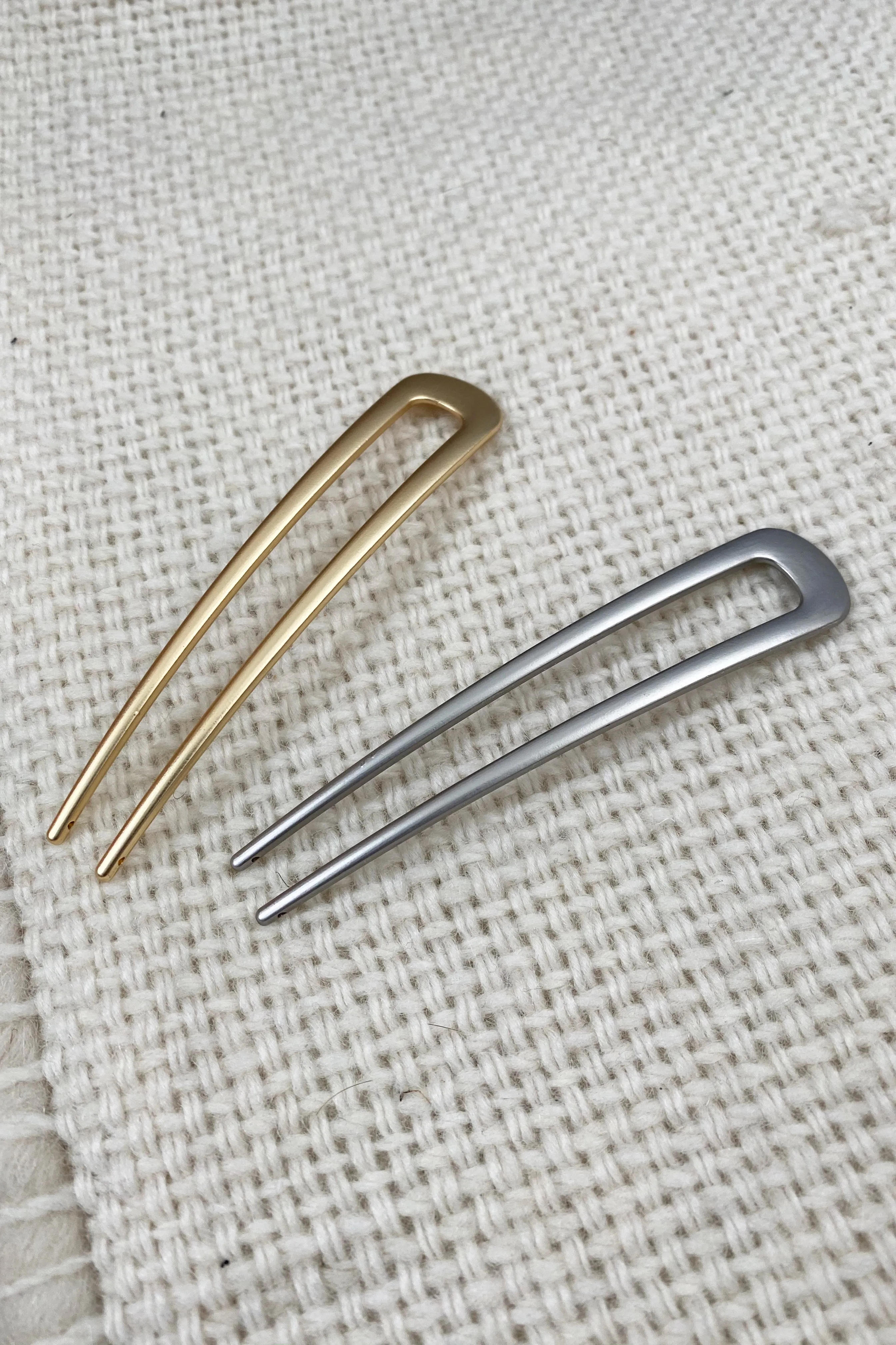 Marlena Hair Pin (2 Color Options)